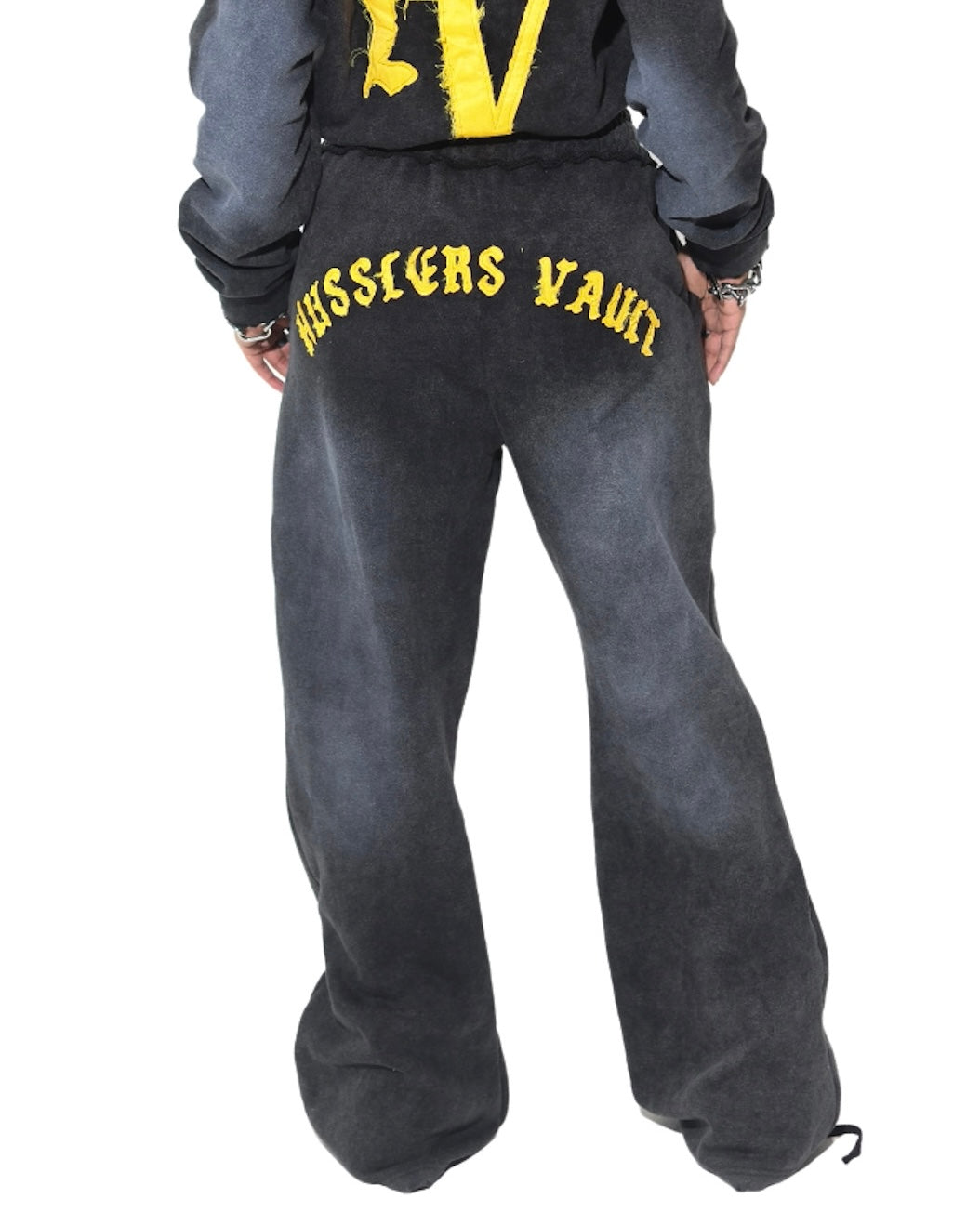 DISTRESSED ACID WASH SWEATPANT